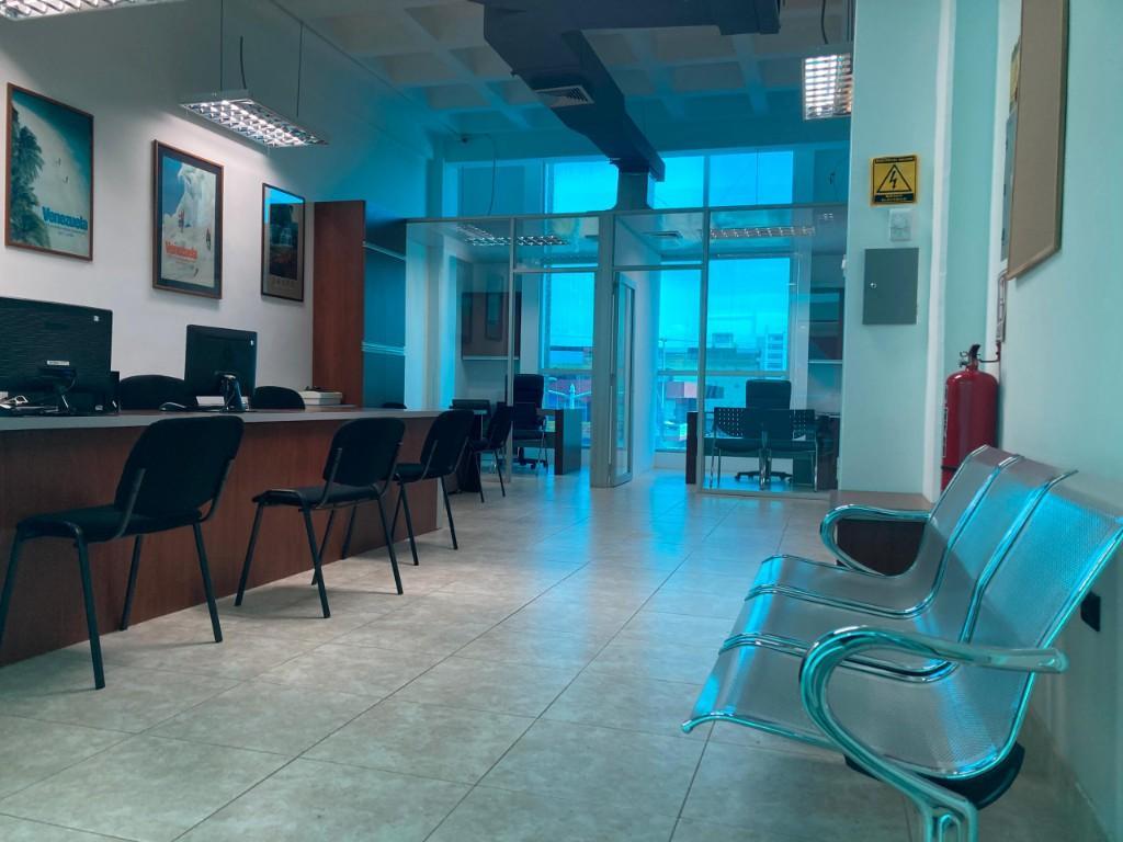 Local empresarial de lujo totalmente equipado en Lecheria en Lecherías - Imagen 5