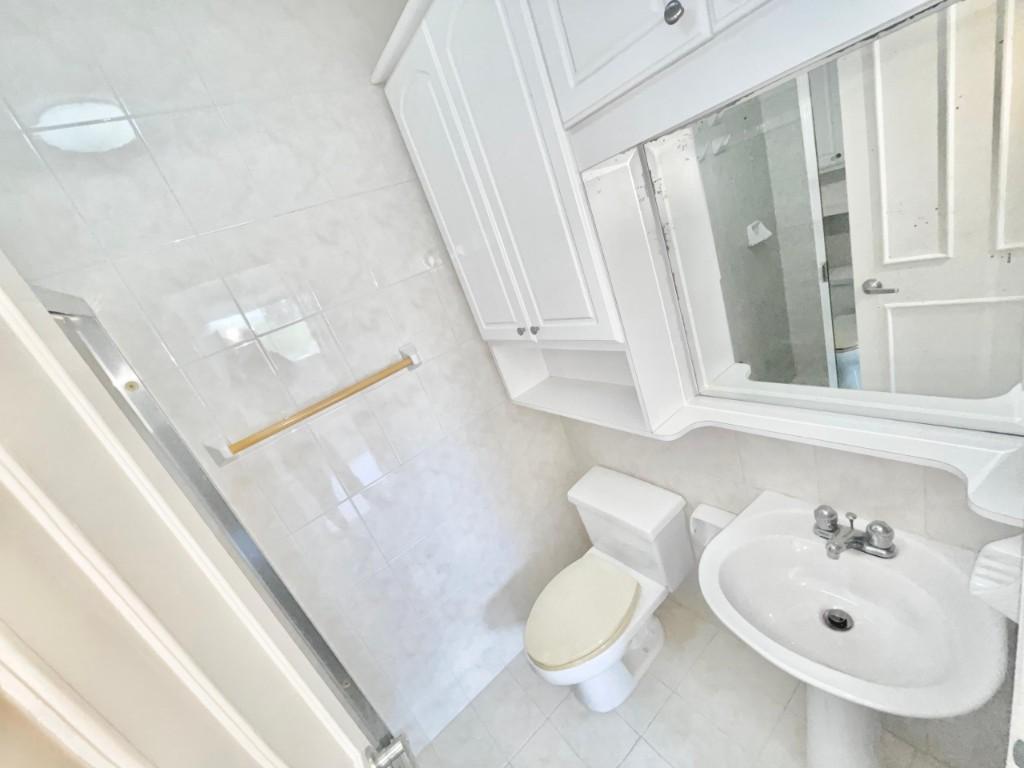 APARTAMENTO MARINA GOLF en Venezuela - Imagen 12
