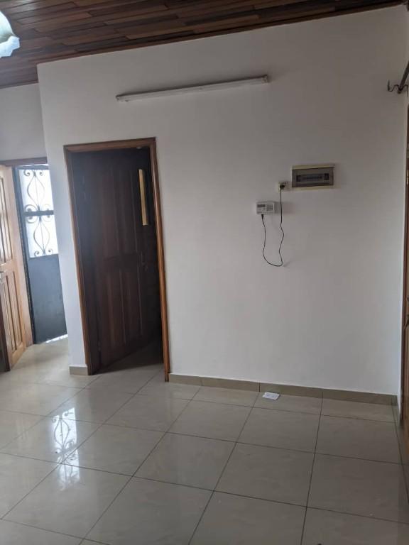 Beautiful studio moderne a louer au Cameroun - Photo 2