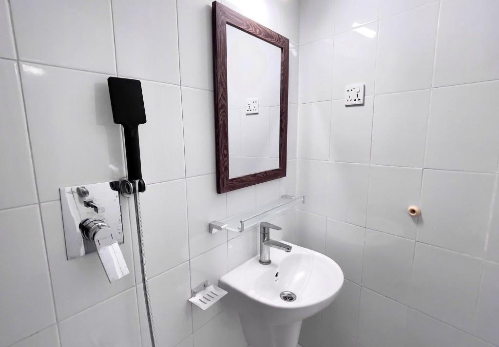 Furnished 2-Room Studio Apartment Rent in Bashundhara R/A in Bangladesh - Image 3