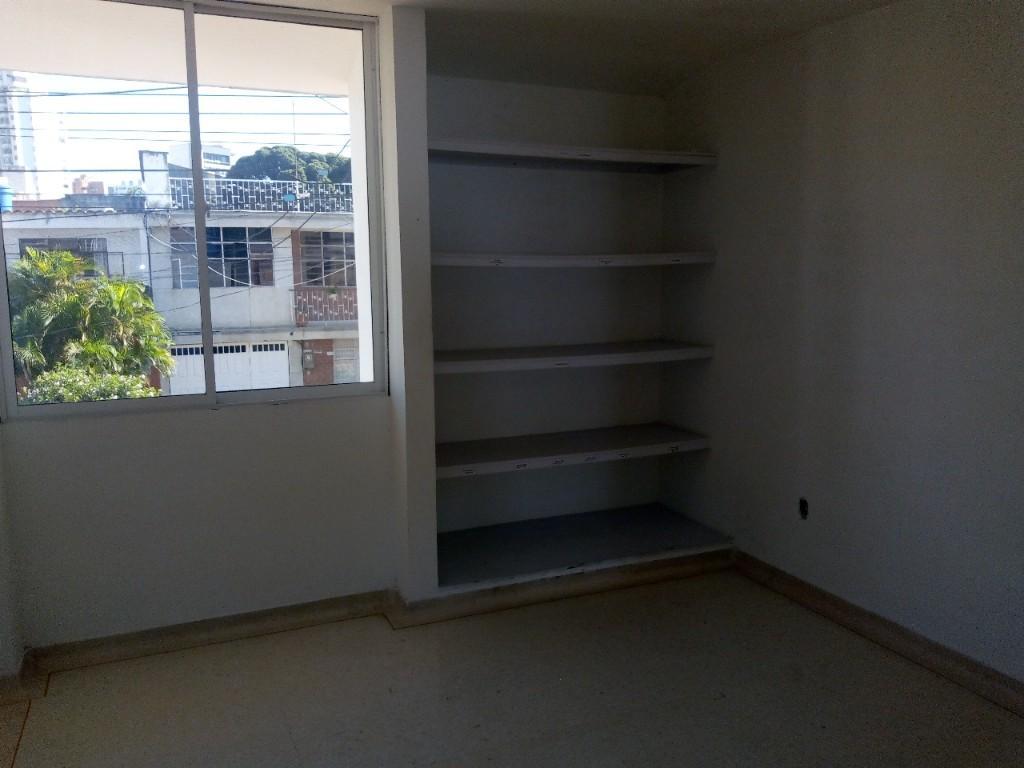 SE ARRIENDA ESPECTACULAR CASA CON LOCAL ! CONUCOS! en Bucaramanga - Imagen 5