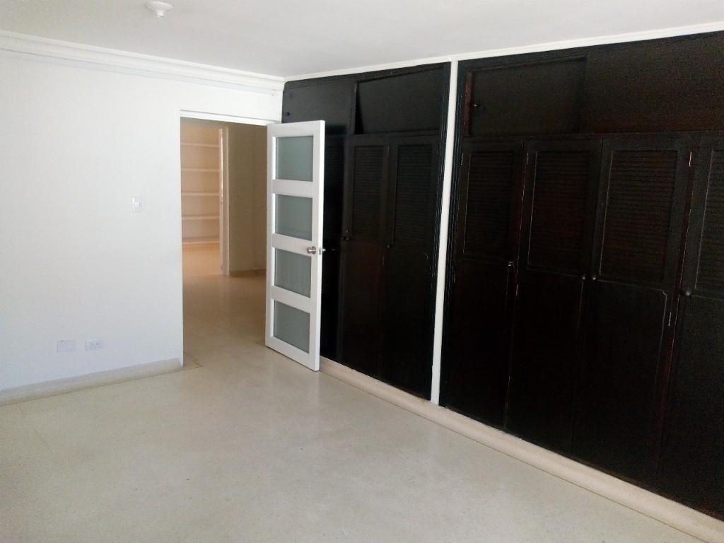 SE ARRIENDA ESPECTACULAR CASA CON LOCAL ! CONUCOS! en Bucaramanga - Imagen 7