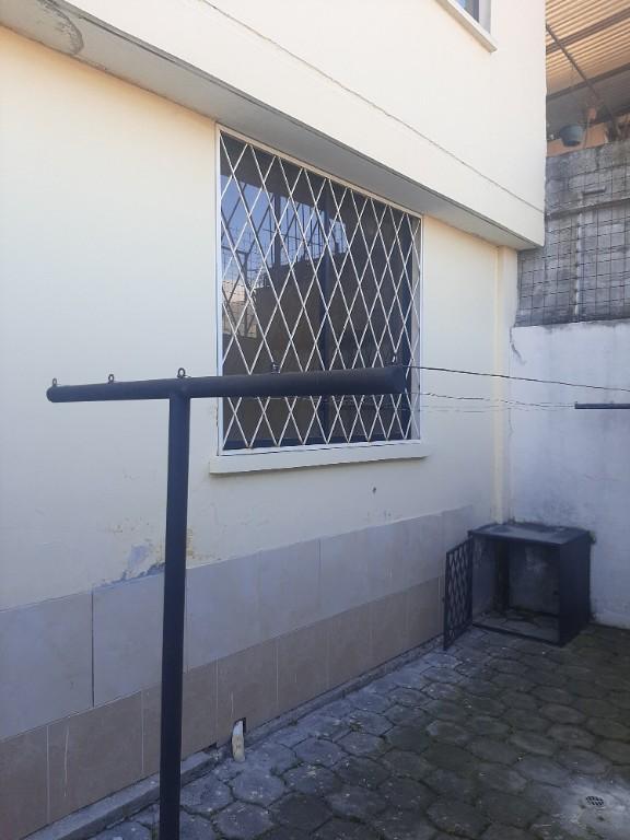 ARRIENDO DEPARTAMENTO en Quito - Imagen 4