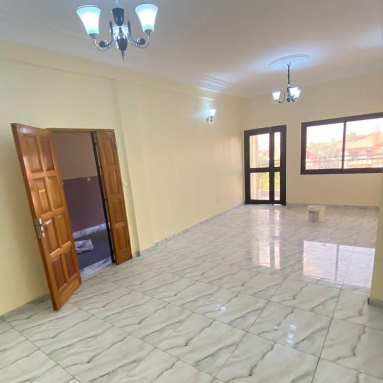APPARTEMENT Disponible À YASSA à Douala - Photo 1