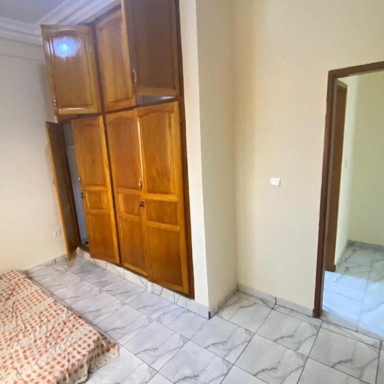 APPARTEMENT Disponible À YASSA à Douala - Photo 7