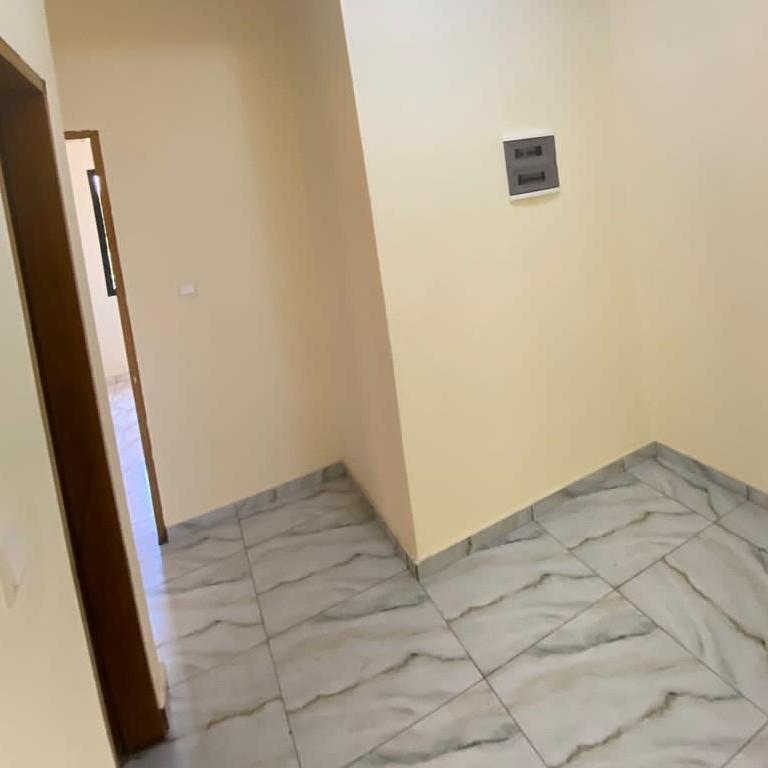 APPARTEMENT Disponible À YASSA à Douala - Photo 8