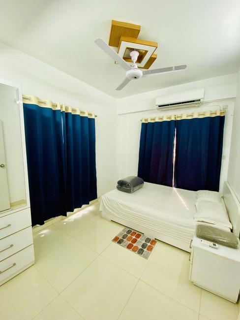 Furnished Two-Bed Flat Rent in Bashundhara R/A in Bangladesh - Image 3
