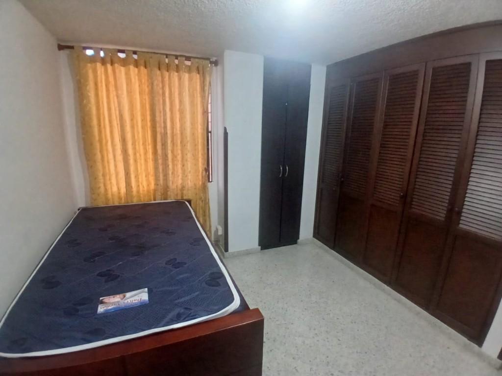 ARRIENDO HABITACION COMODA AMBIENTE FAMILIAR en Bucaramanga - Imagen 1