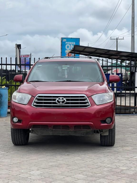 Clean Toyota highlander in Nigeria - Image 3
