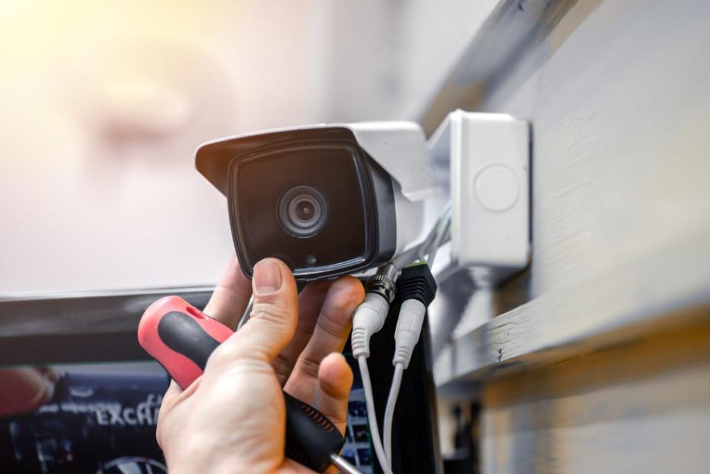 Shop Security Made Simple with CCTV Camera Installation Service in Delhi - Image 1