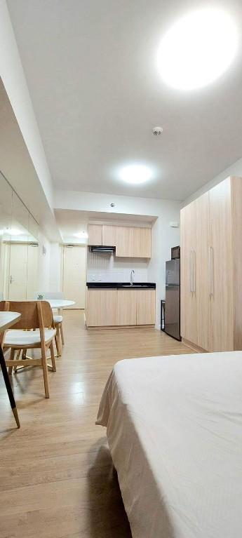 Fully Furnished Studio for Rent Solinea Tower 3 in Consolacion - Image 2