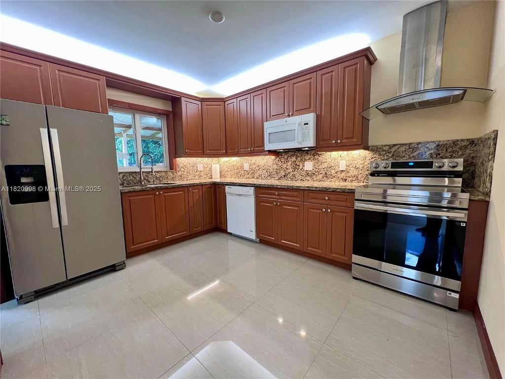 SINGLE FAMILY HOME FOR RENT in Hialeah - Image 3