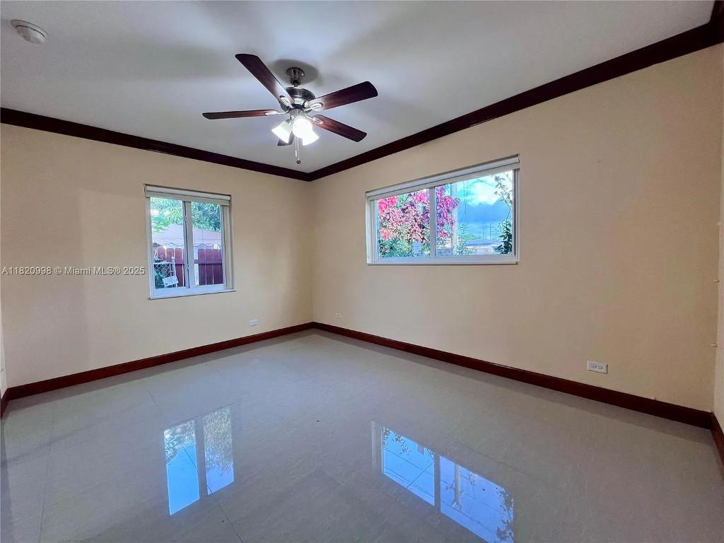 SINGLE FAMILY HOME FOR RENT in Hialeah - Image 5