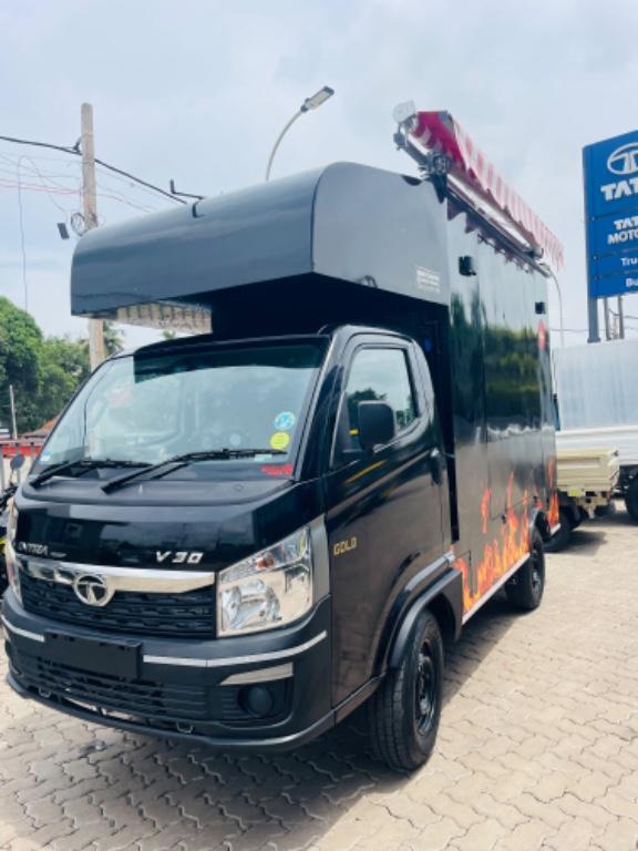 Commercial vehicles in India - Image 1