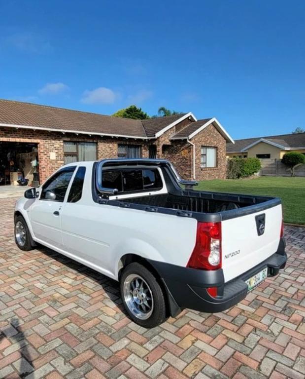 Nissan Np200 073/9303/018 in Bedfordview - Image 4