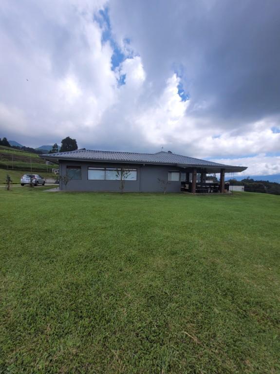 ESPECTACULAR CASA EN RENTA EN SAN ISIDRO DE HEREDIA en Montes de Oca - Imagen 1