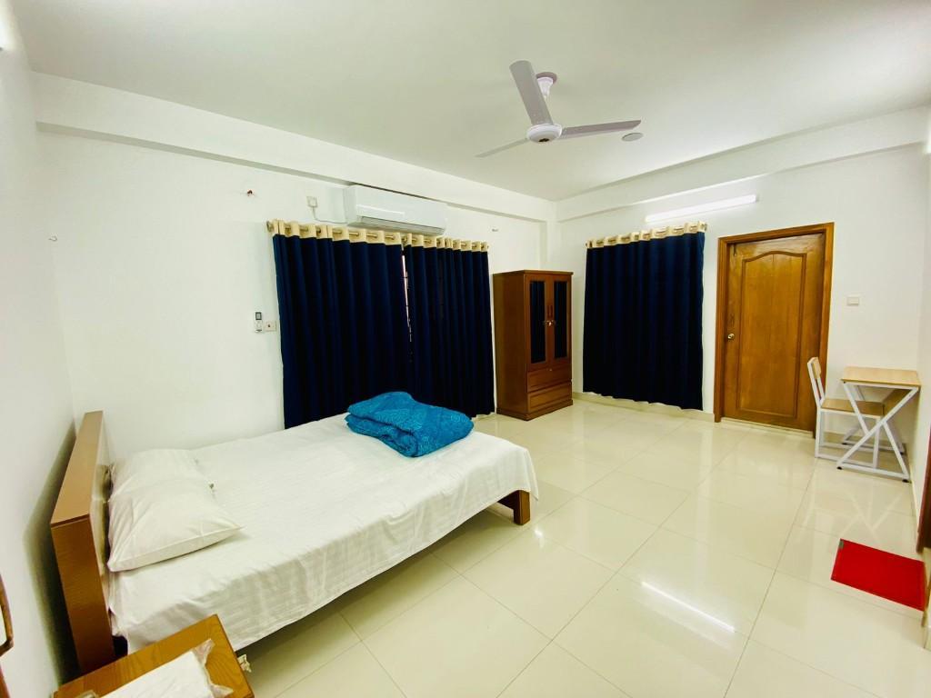 Luxury 3-Bedroom Apartment Rent in Bashundhara R/A in Bangladesh - Image 3