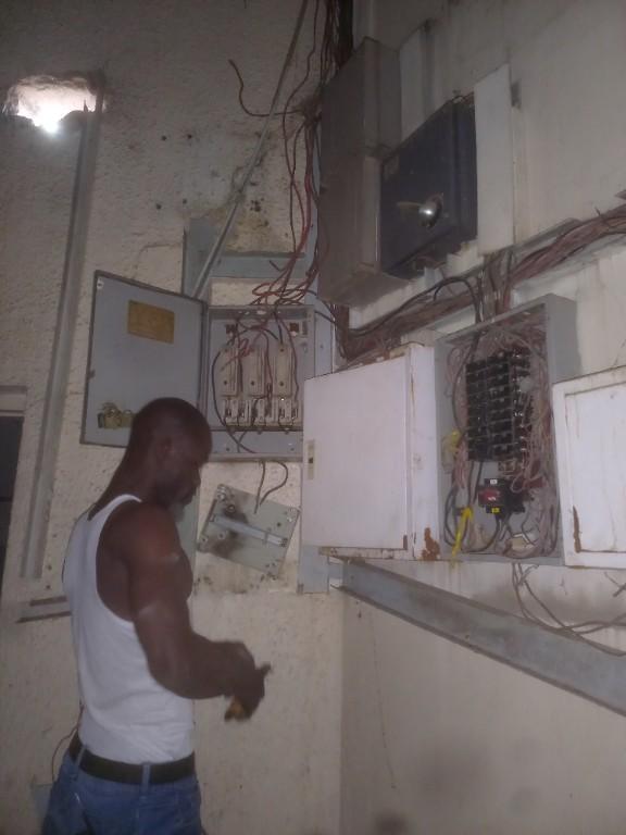 SAFEWAY ELECTRICAL AND ENGINEERING in Tema - Image 9