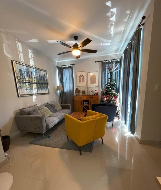 APARTAMENTO PRIMER NIVEL CON PATIO LOS ALAMOS. en Santiago - Imagen 3