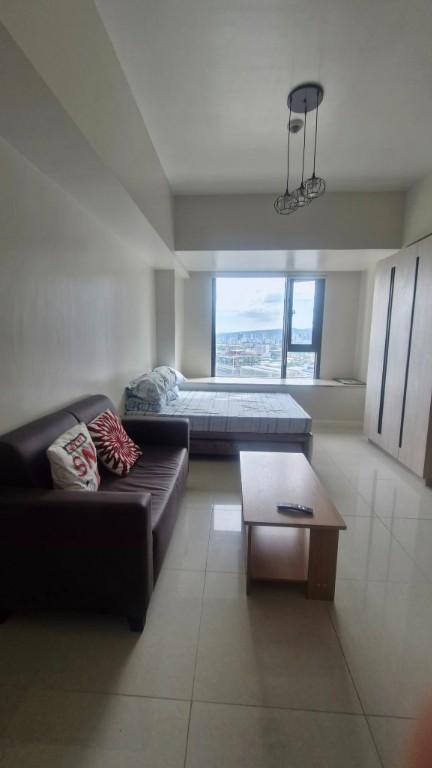 Fully Furnished Studio for Rent Mandani Bay in Consolacion - Image 1
