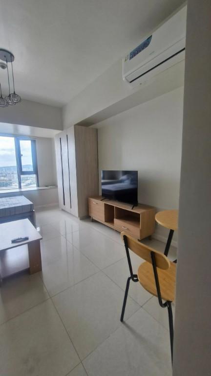 Fully Furnished Studio for Rent Mandani Bay in Consolacion - Image 4