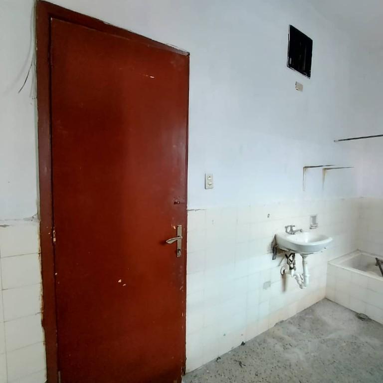 LOCAL COMERCIAL AV CAJIGAL en Lecherías - Imagen 9