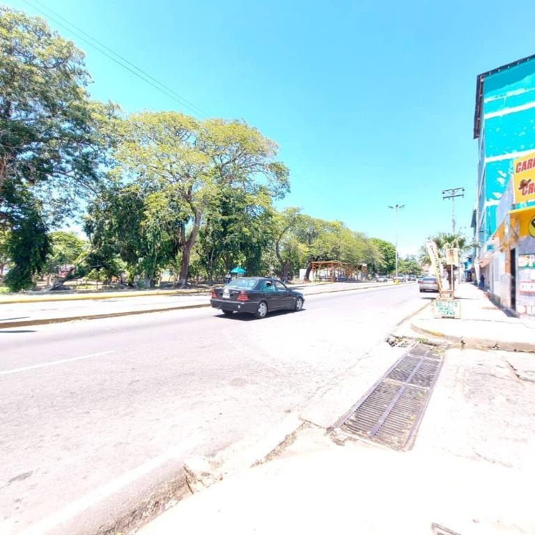 LOCAL COMERCIAL AV CAJIGAL en Lecherías - Imagen 12
