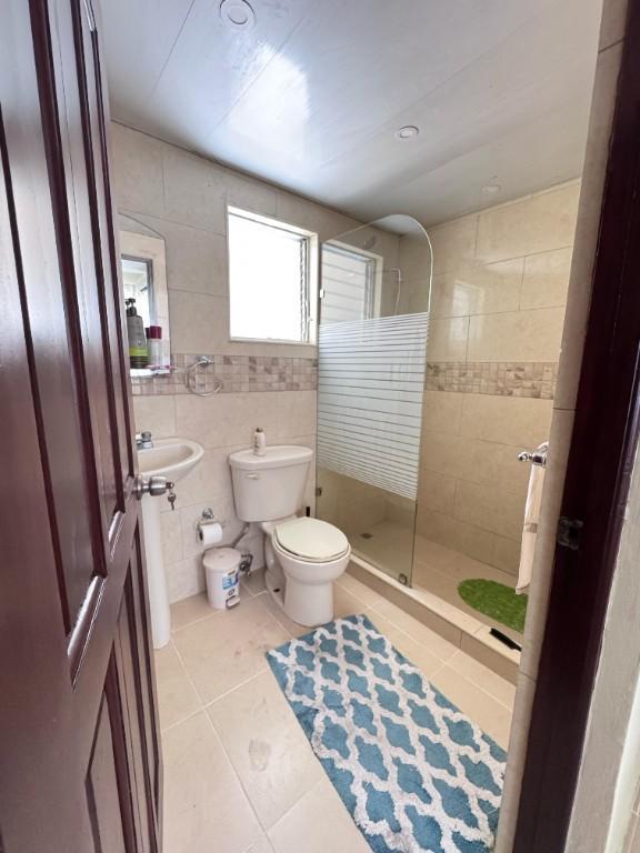 ALQUILO APARTAMENTO CON VISTA AL MAR en Santo Domingo - Imagen 3