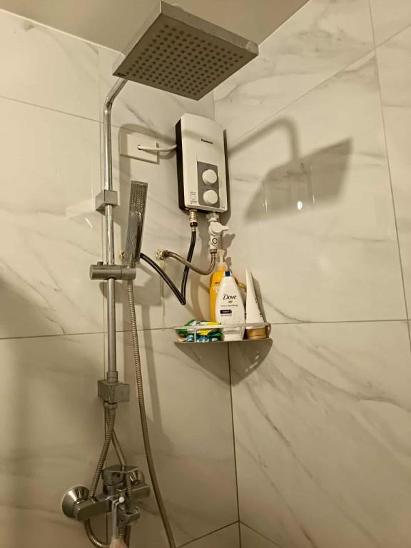 Fully Furnished Studio for Rent Mandani Bay Tower 2 in Consolacion - Image 6