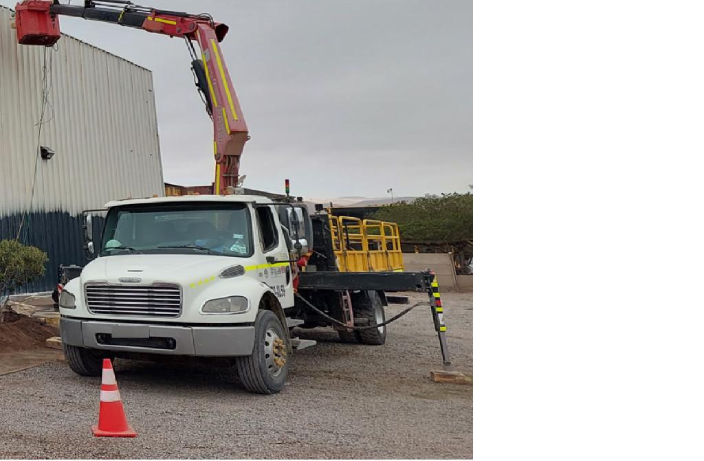 ARRIENDO CAMIONES PLUMAS / MENSUALES / DIARIO / DOC AL DIA en Calama - Imagen 2