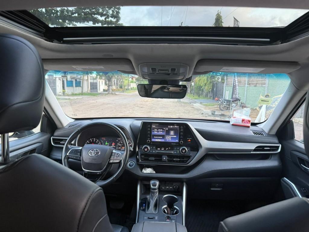 TOYOTA HIGHLANDER XLE ANNÉE 2021 au Cameroun - Photo 8