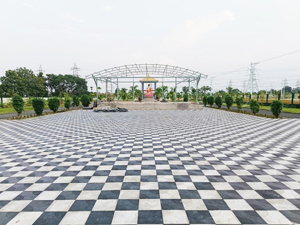48 ACRES RUDA LAYOUT- 4 KMS TO RAJAMUNDYR RAILWAY STATION in India - Image 3
