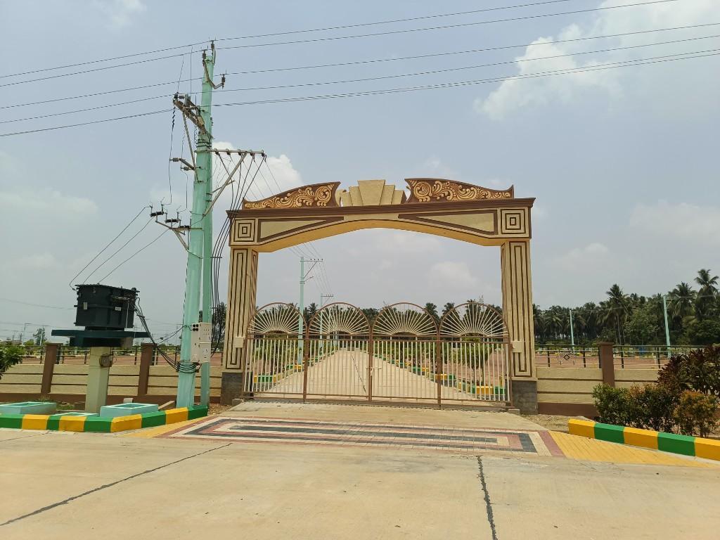 48 ACRES RUDA LAYOUT- 4 KMS TO RAJAMUNDYR RAILWAY STATION in India - Image 7