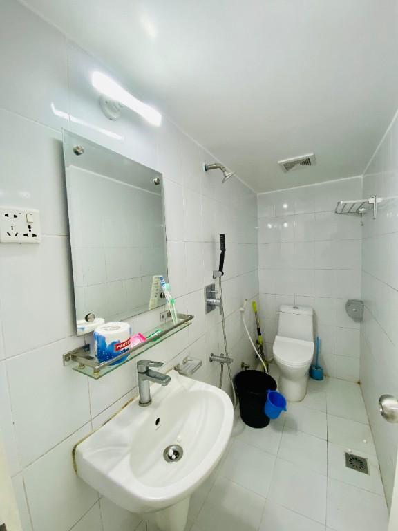 2-Room Furnished Apartments Rent in Bashundhara R/A in Bangladesh - Image 3