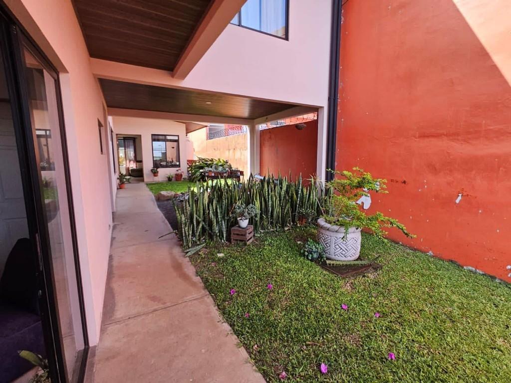SE VENDEN 2 BELLOS APARTAMENTOS EN HEREDIA. en Costa Rica - Imagen 2