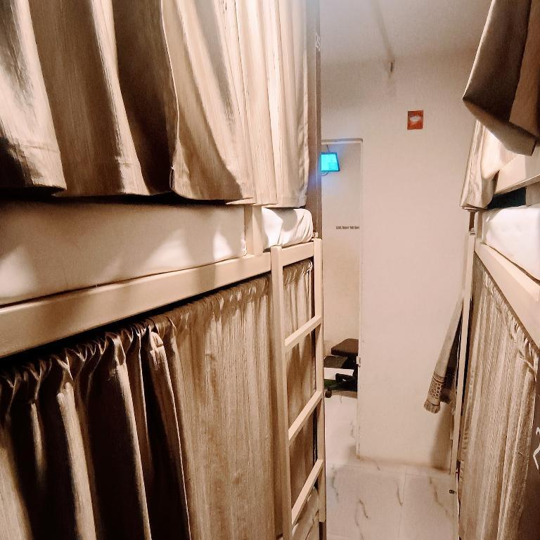 Dormitory Per Day , Per Day Room Rent in Andheri East - Image 5