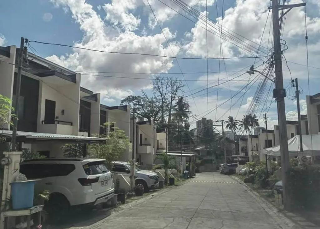 Fully Furnished House for Rent Acacia Drive in Minglanilla - Image 5
