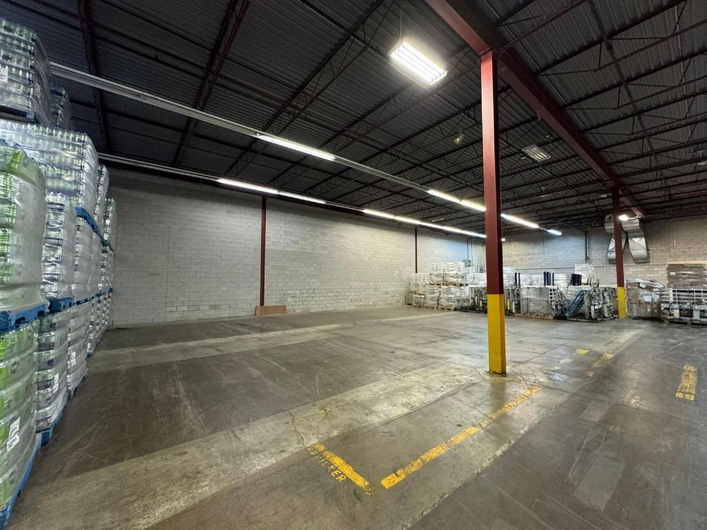 Warehouse Space for Rent – Prime Mississauga Location! in Mississauga - Image 1
