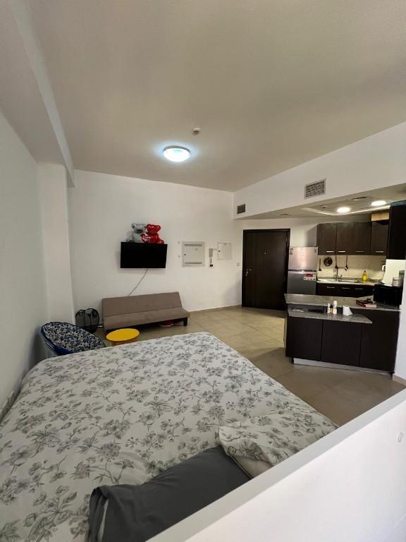 Furnished Studio for Monthly Rent in United Arab Emirates - Image 4
