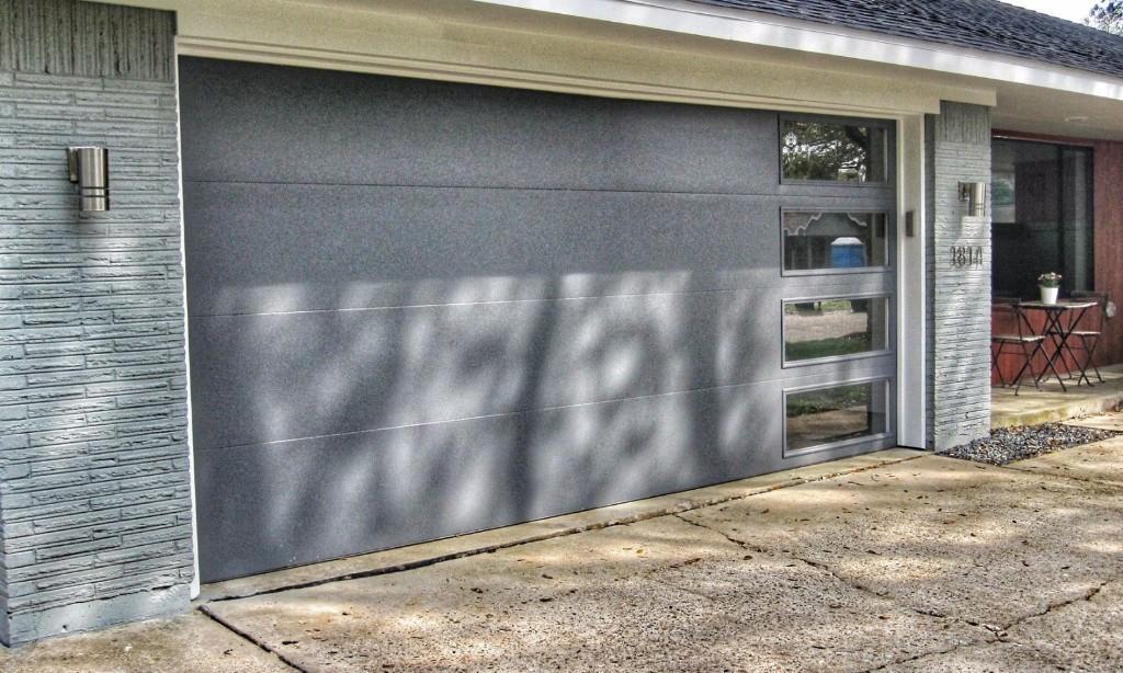 !NEW GARAGE DOOR FOR 1000! in Sugar Land - Image 5