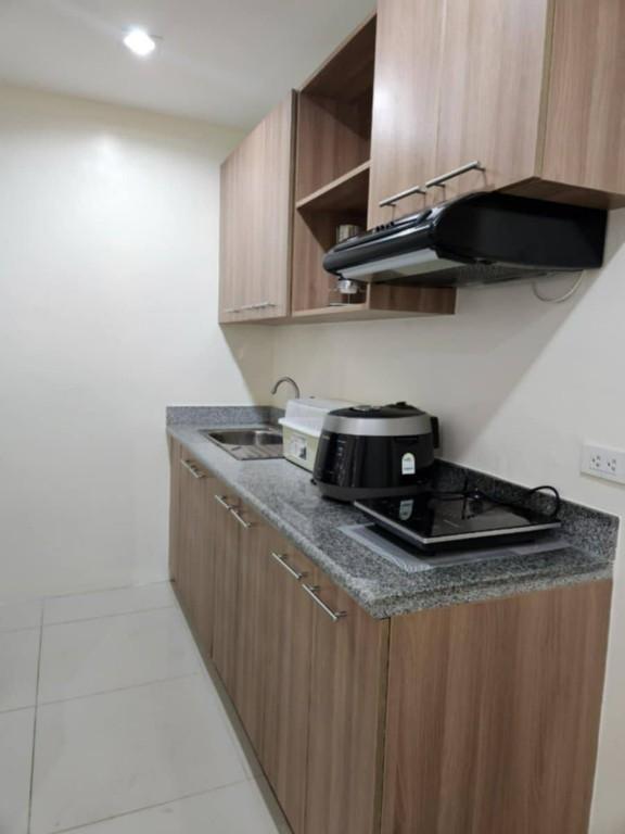 Fully Furnished 2 Bedroom For Rent Midpoint Residences in Consolacion - Image 4