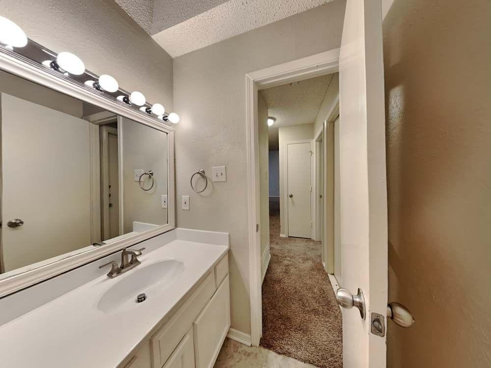 Single Family Home For Rent/ RENT TO OWN in Arlington - Image 8