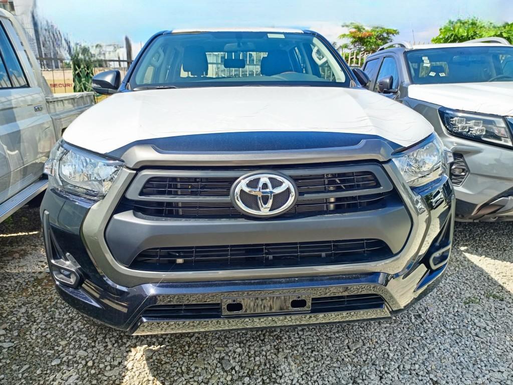 TOYOTA HILUX 2025 en Côte d’Ivoire - Photo 2