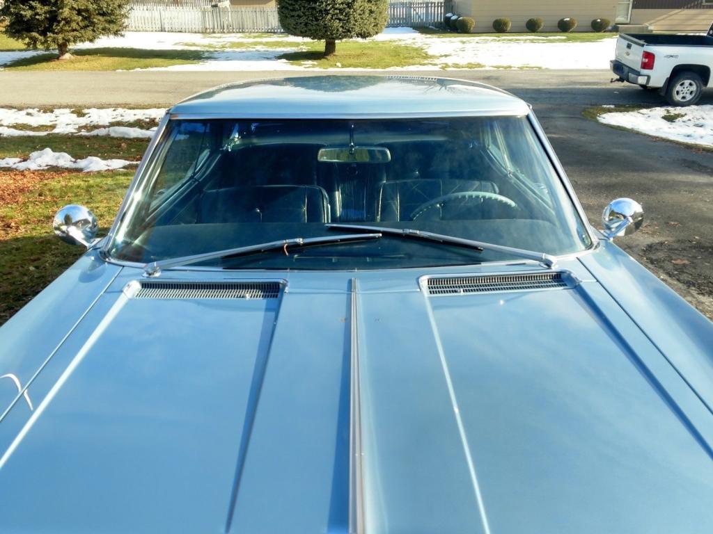 1963 Buick Riviera Automatic Blue in Los Angeles - Image 1