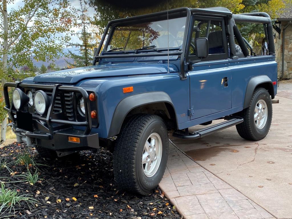 1994 Land Rover Defender 90 NAS Manual in United States - Image 1