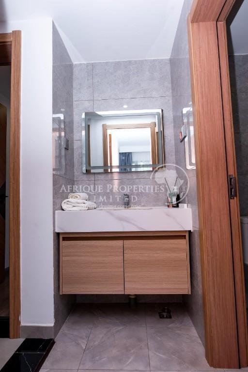 3 Bedroom Furnished Apartment with (SQ) For Rent in Riverside in Nairobi - Image 10
