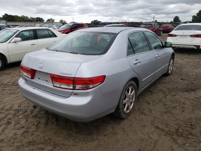 FOR SALE NEAT 2004 HONDA ACCORD in Nigeria - Image 4