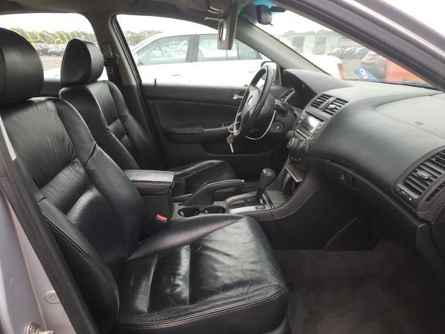 FOR SALE NEAT 2004 HONDA ACCORD in Nigeria - Image 5