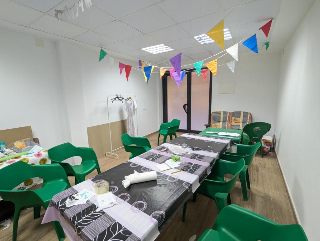AMPLIO LOCAL COMERCIAL-ALMACEN, PARA CUALQUIER ACTIVIDAD,,¡¡ … en Pamplona - Imagen 1