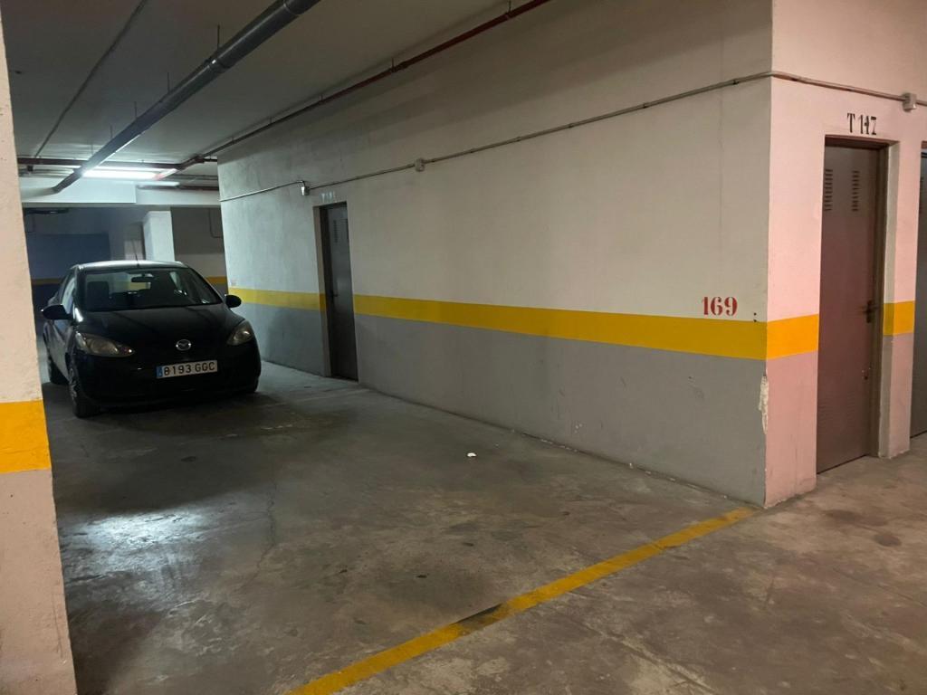 AMPLIO LOCAL EN PLAZA CONCEPCIÓN en Almería - Imagen 1